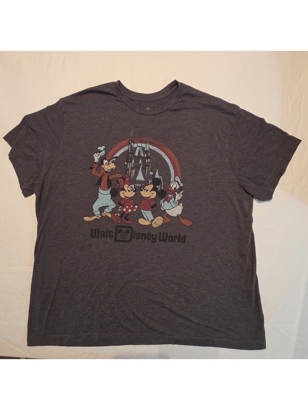 Disney Walt Disney World T-Shirt Size 2XL Gray Mickey Minnie Goofy Donald
